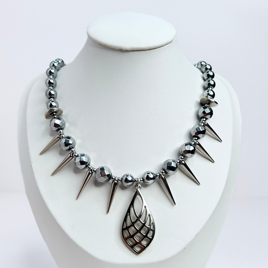 Souljewls – Blade Bloom | Hematite Spike Necklace