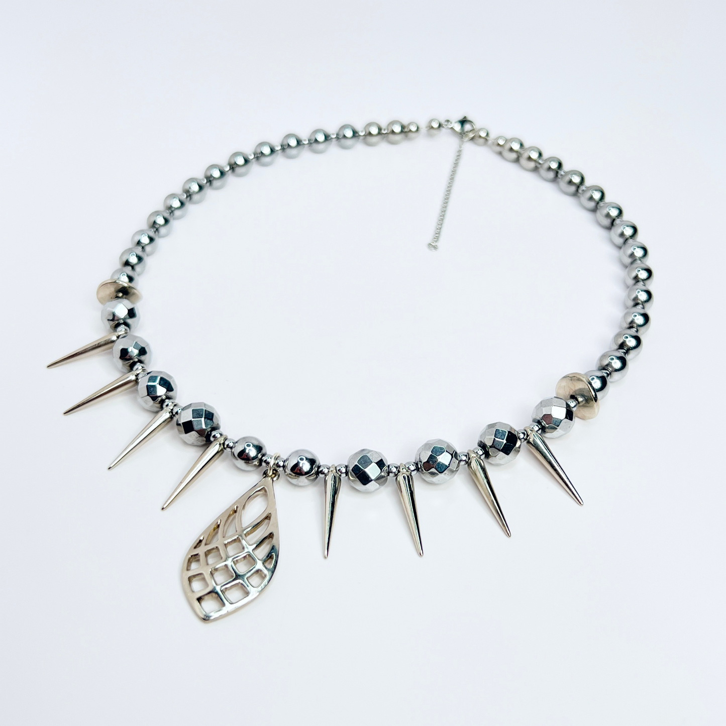 Souljewls – Blade Bloom | Hematite Spike Necklace