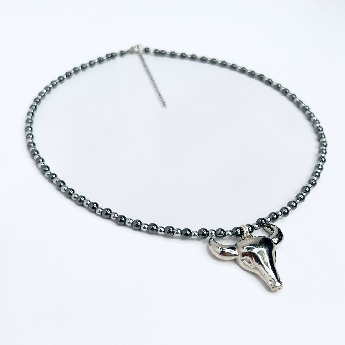 Souljewls – Toro Sagrado | Silver Hematite Power Necklace