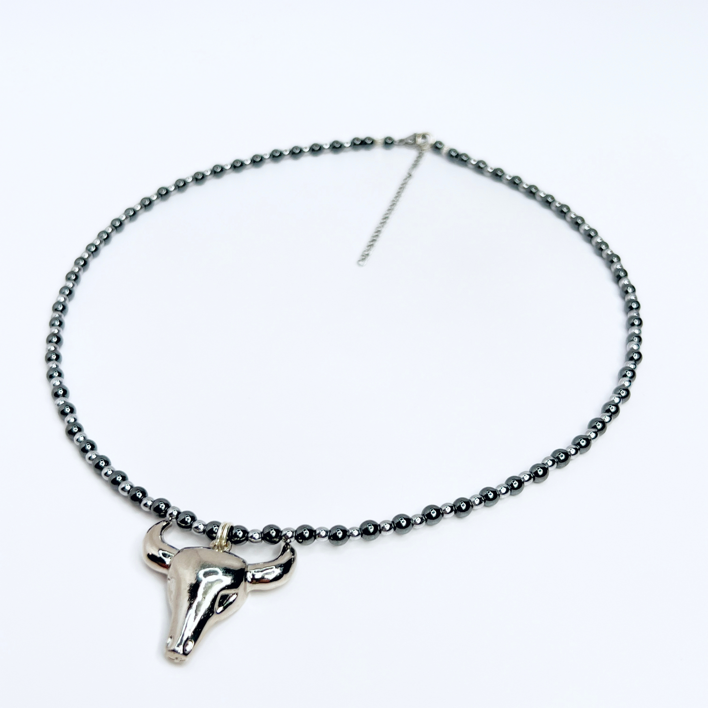 Souljewls – Toro Sagrado | Silver Hematite Power Necklace
